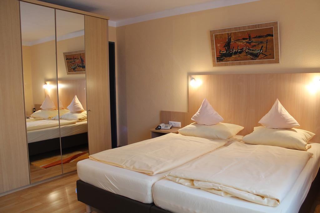 Hotel Brigitte Bad Krozingen Eksteriør billede