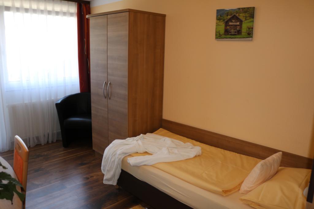 Hotel Brigitte Bad Krozingen Eksteriør billede